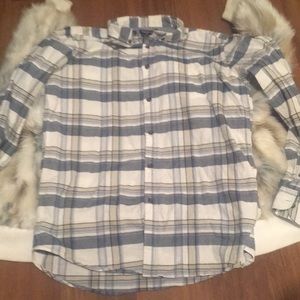 Forever21 Blue and tan Plaid men’s button up shirt